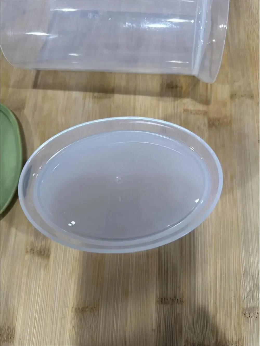The Pampered Chef  Herb Keeper Measuring Cup Storage With Lid #1787 Asparagus